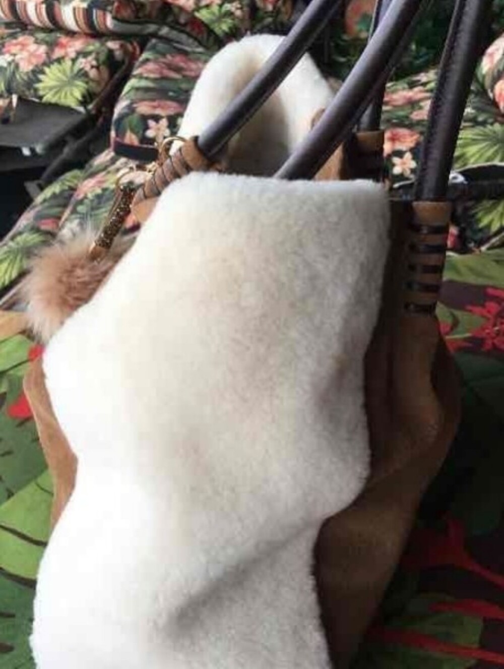 Beautiful Cozy UGG Tote Bag - Picture 3 of 3
